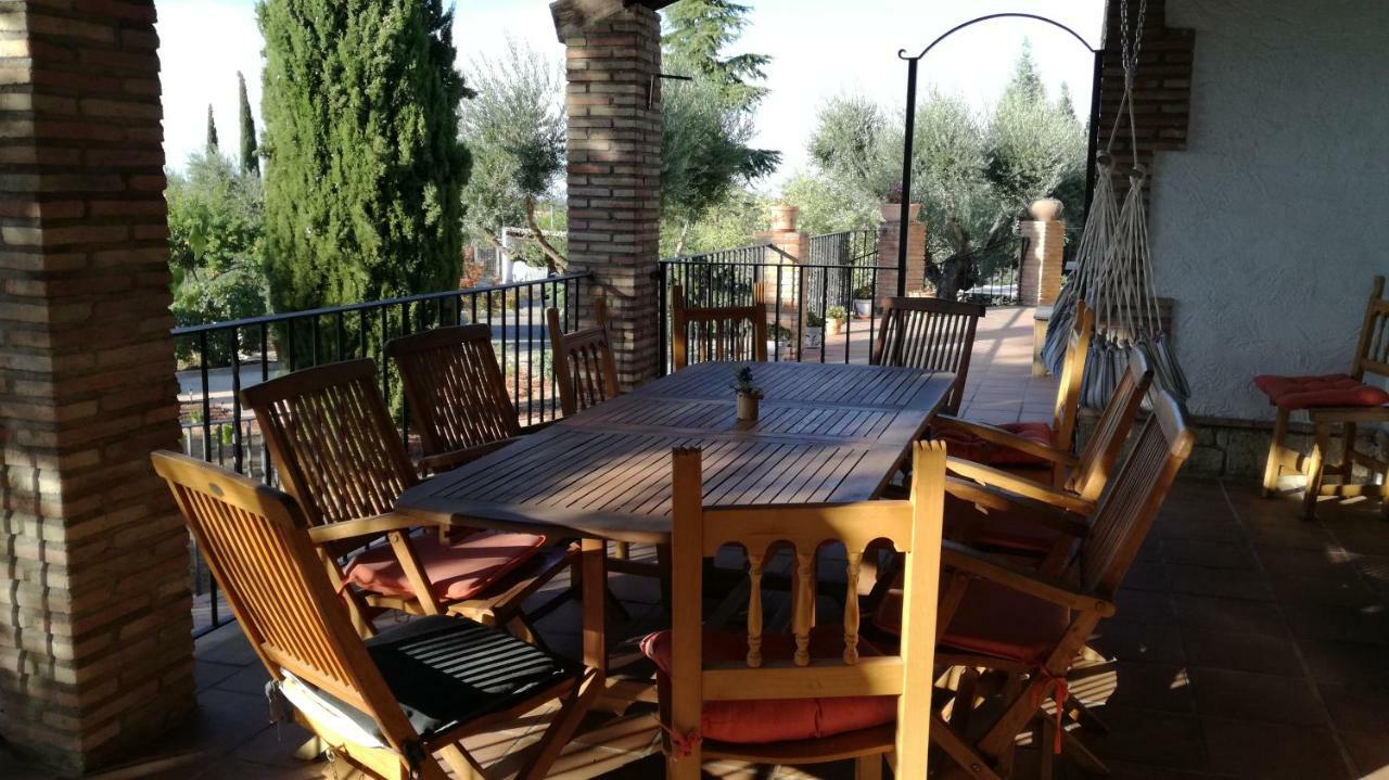فيلا Burguillos de Toledoفي Casa Rural La Amistad المظهر الخارجي الصورة